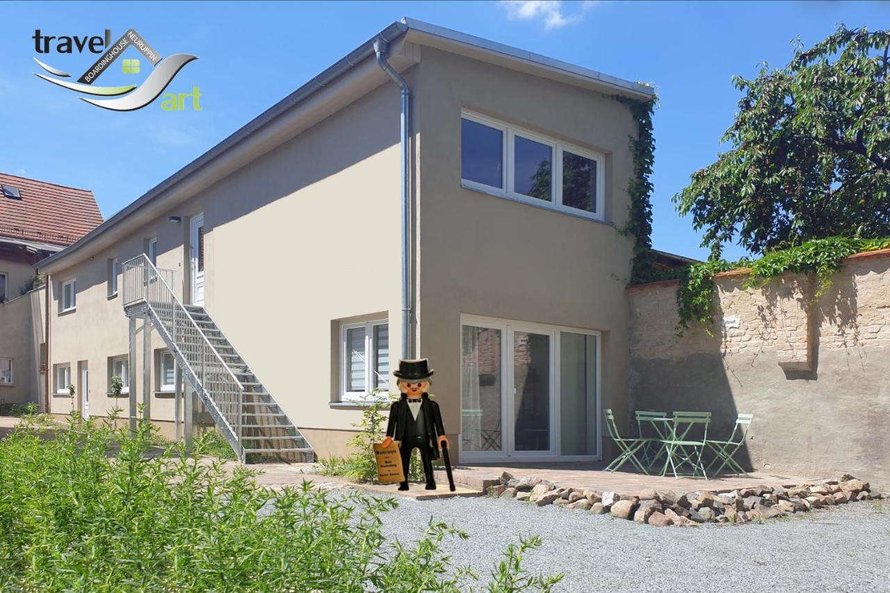 Travel Art Boardinghouse Aparthotel Neuruppin Exteriör bild